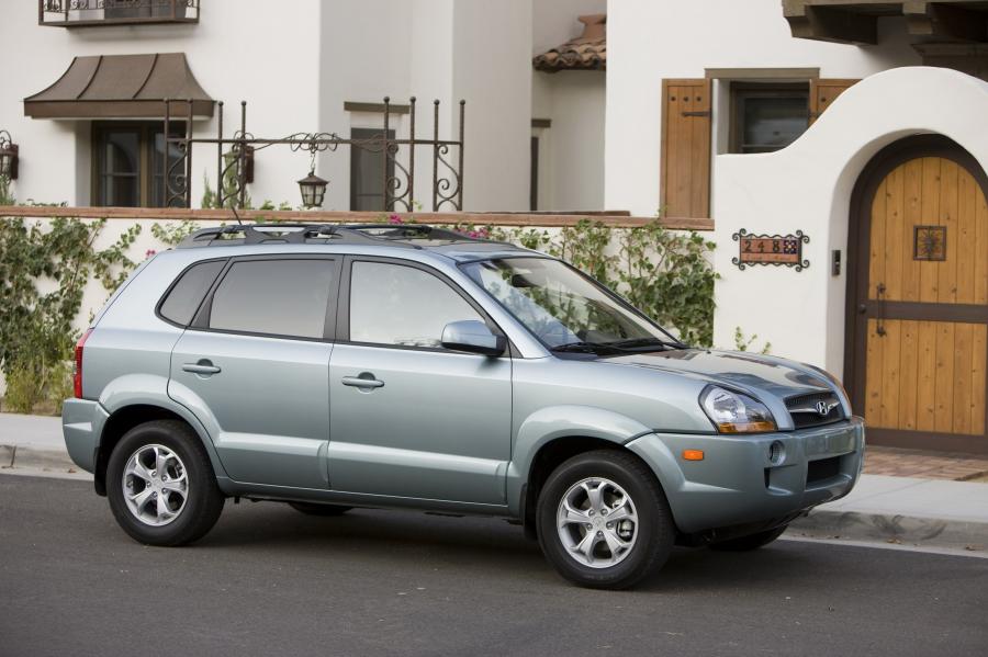  Hyundai Tucson 2004 года  (фото 42 из 74)